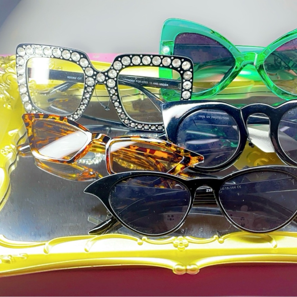Tortoise Shell Cat-Eye Sunglasses - Picture 3 of 3